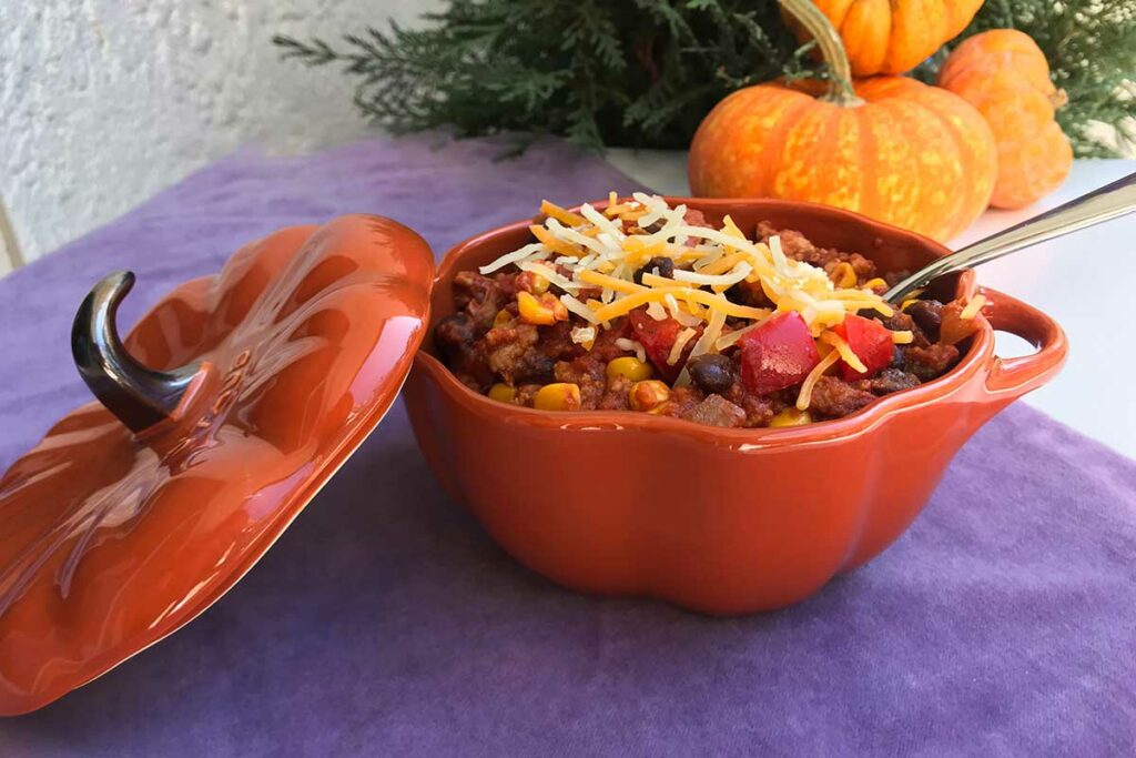 bowl of easy healthy turkey chili