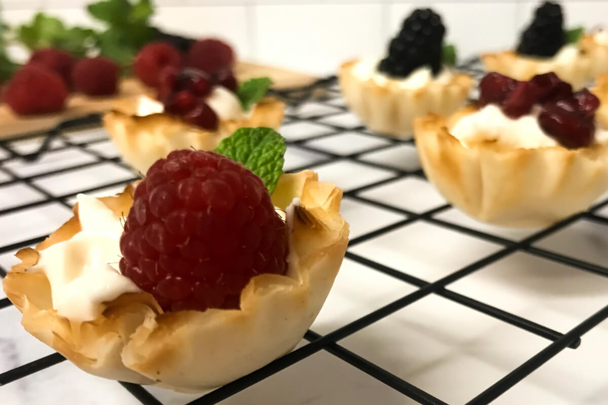 Mini Cheesecake Tarts With Fruit