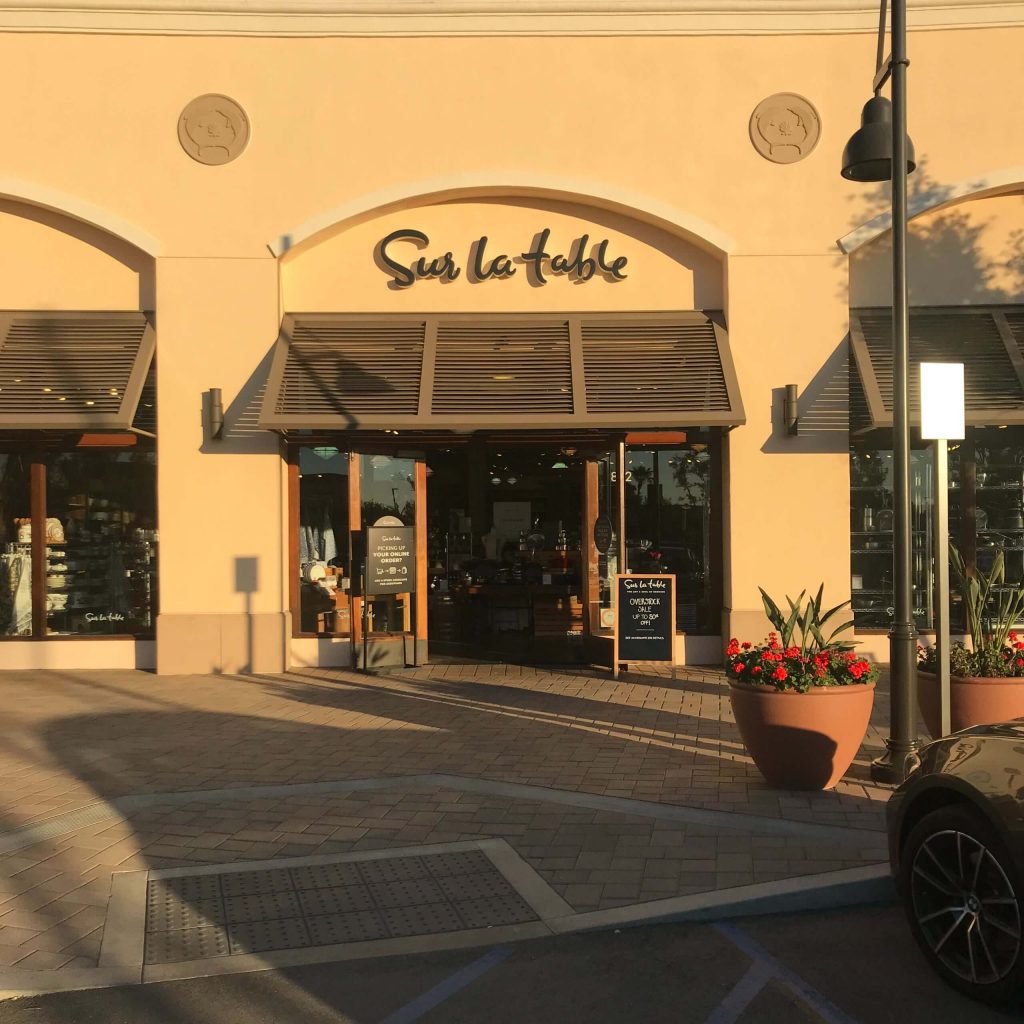 Sur La Table Corona Del Mar shopping center Newport Beach | My Curated Tastes