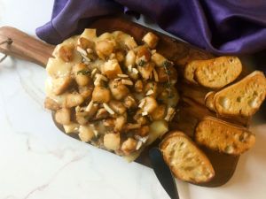 Baked-Brie-with-Cinnamon-Pears-Featured