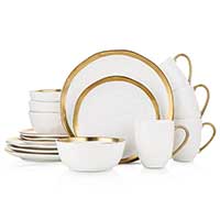 plate setting white and gold