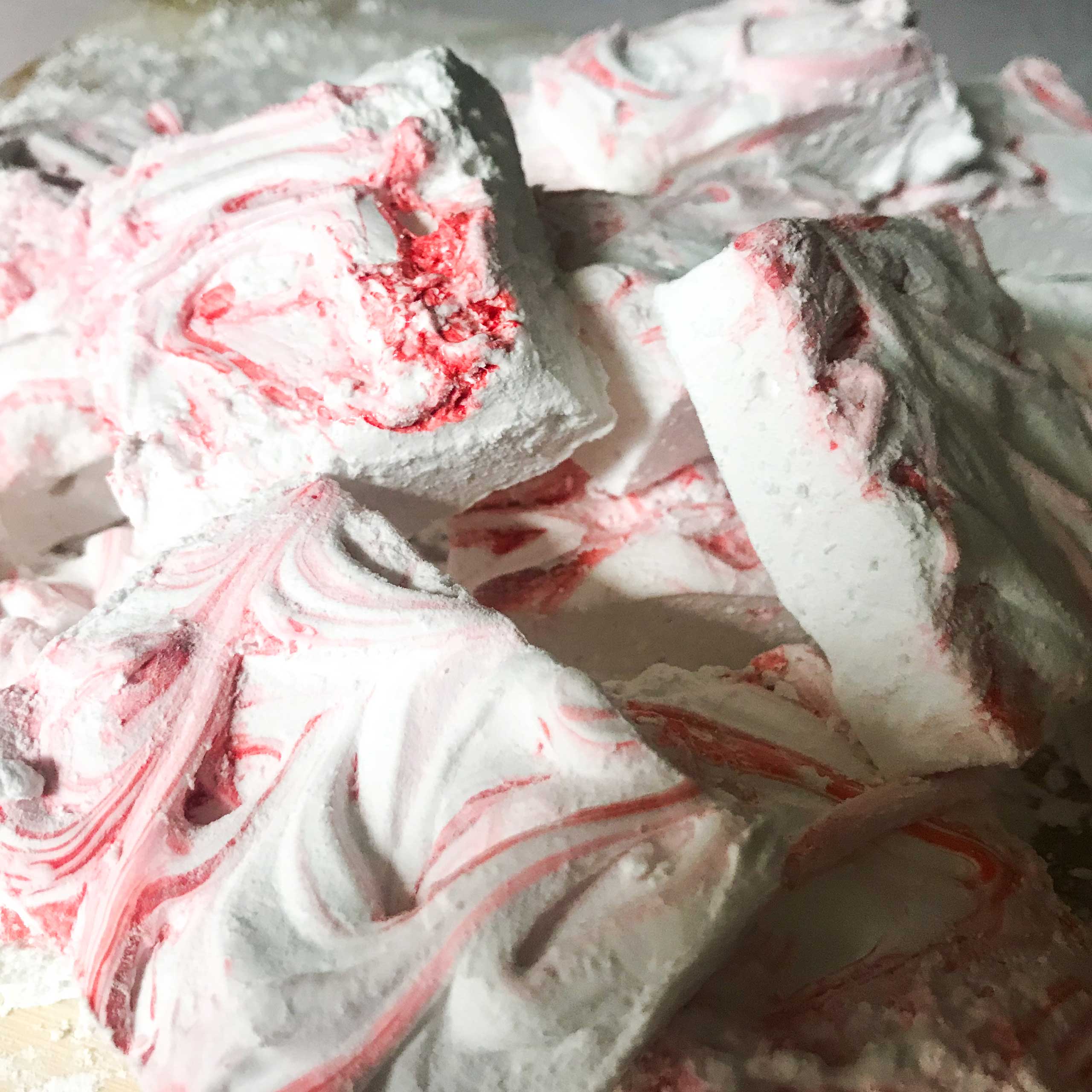 Swirling Chocolate Peppermint Bark | My Curated Tastes