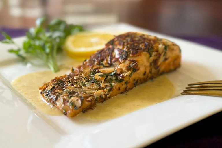 almond-crusted-salmon-with-lemon-Leek-crema-Sidebar.