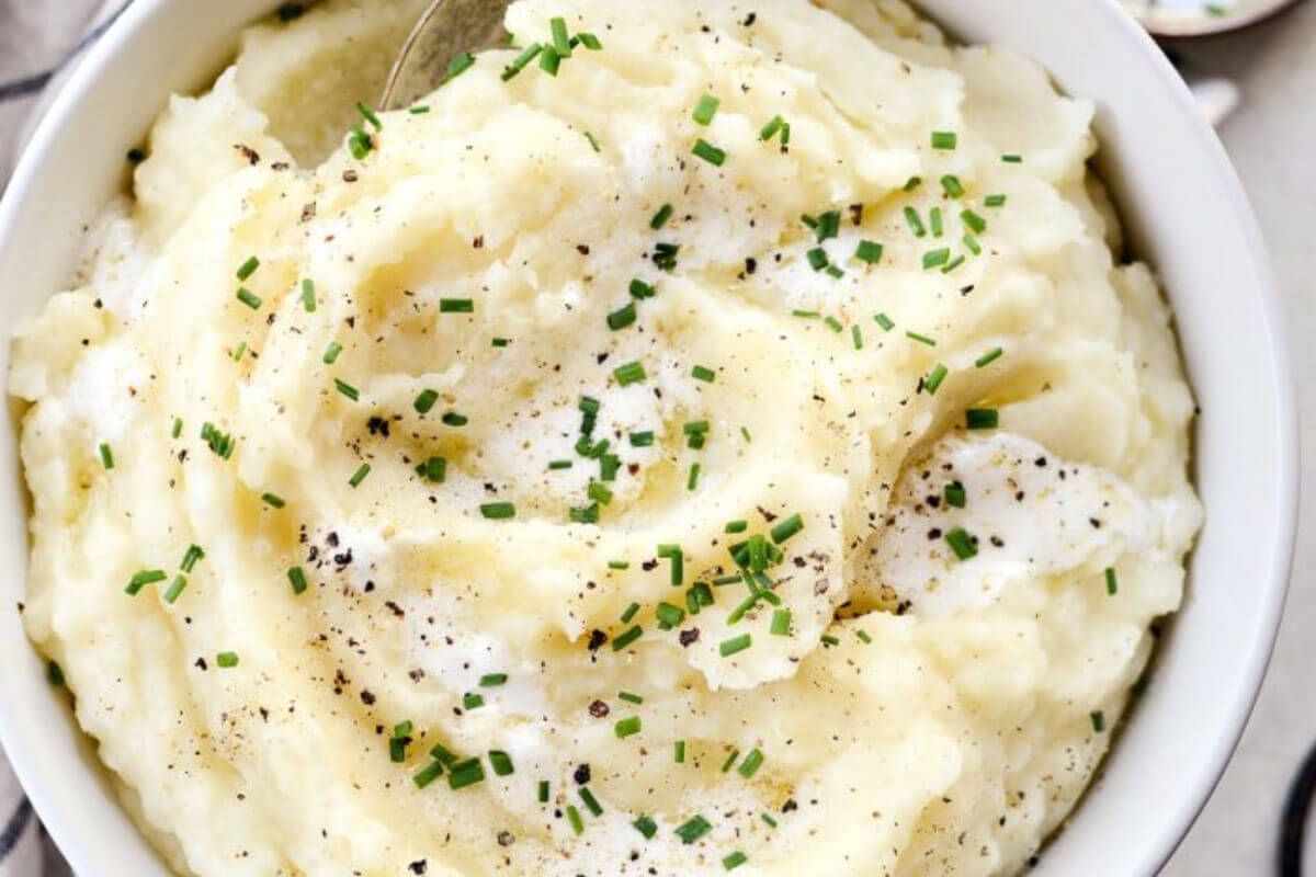 Decadent Make Ahead Mashed Potatoes | My Curated Tastes