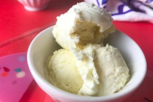 bowl of no churn vanilla ice cream