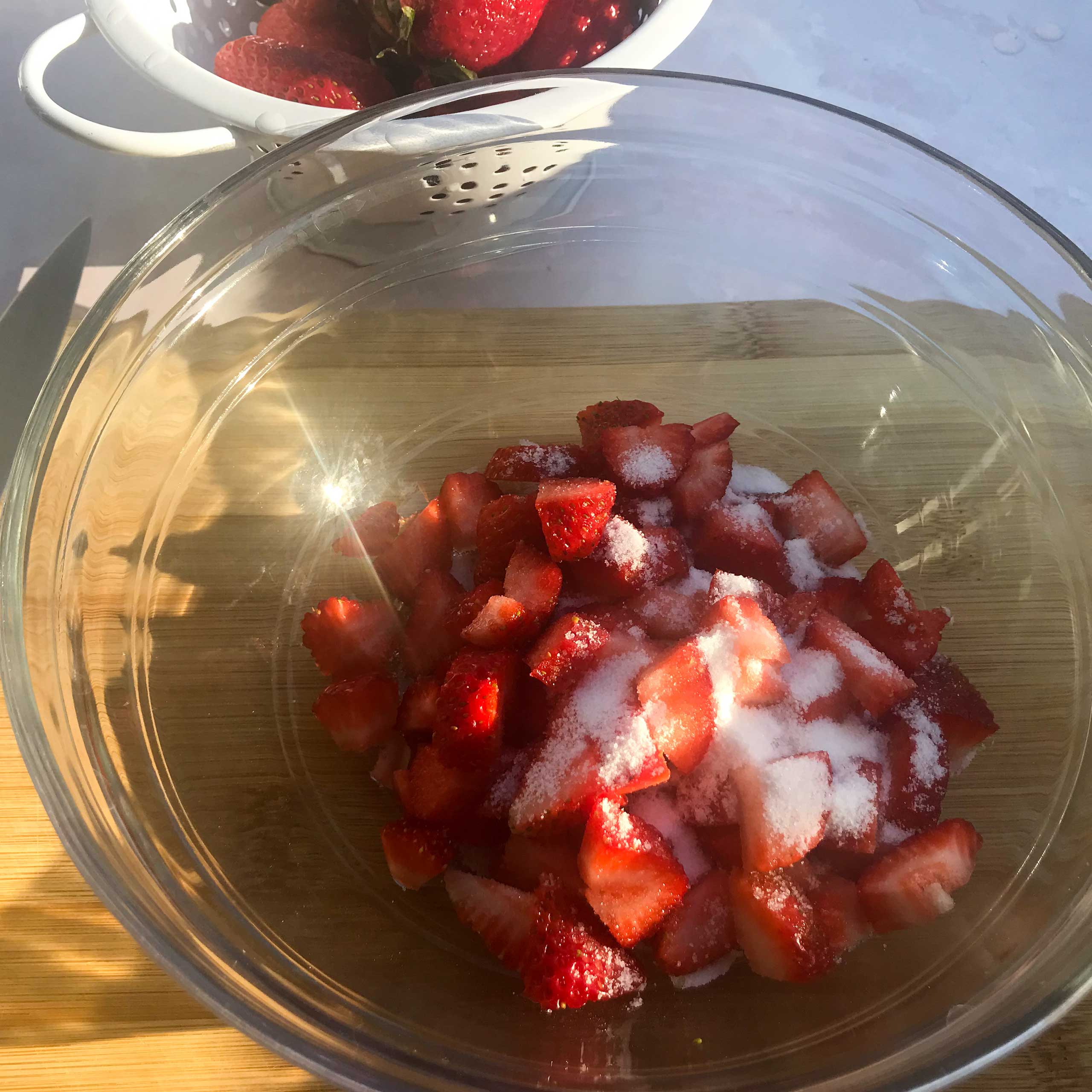 Mini-Strawberries-and-Cream-Parfaits-1