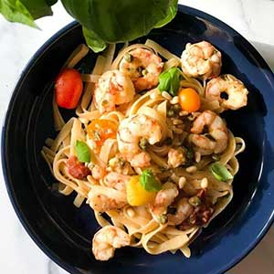 Tagliatelle-with-Shrimp,-Capers,-Lemon-and-Heirloom-Cherry-Tomatoes-Box