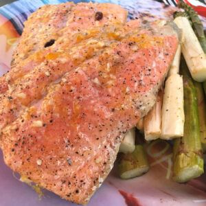 Garlic-And-Mango-Glazed-Salmon