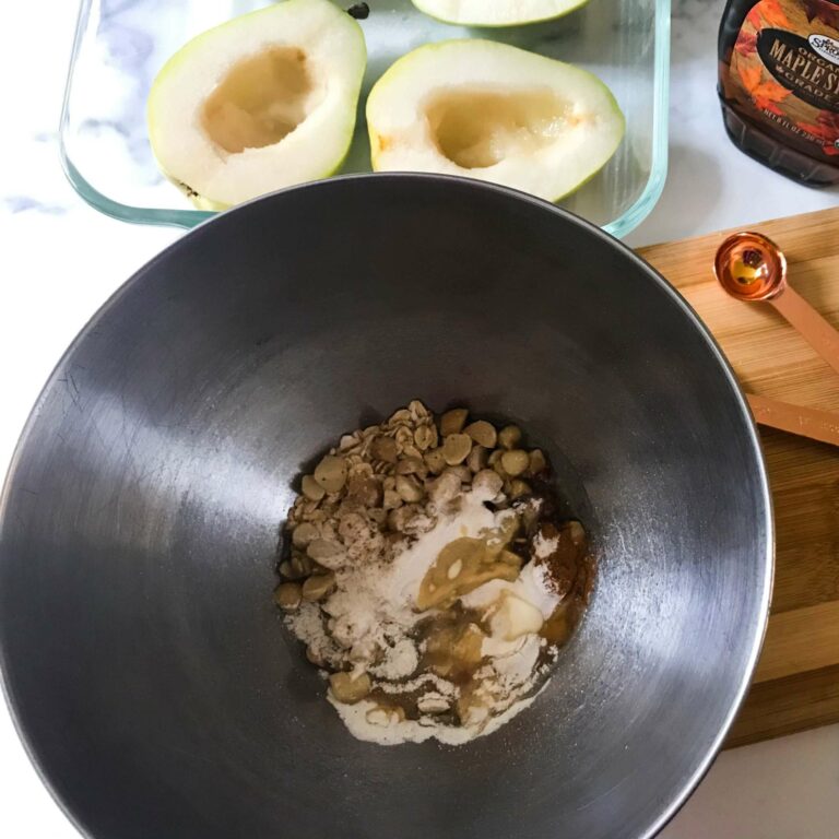 Roasted-Pears-With-Granola-Yogurt-Maple-Syrup