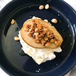 Roasted-Pears-With-Granola-Yogurt-Maple-Syrup