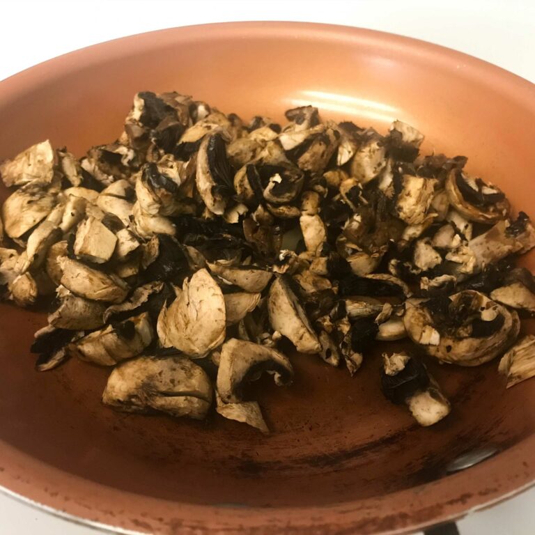 Mushroom “Crab” Cakes with Homemade Tartar Sauce