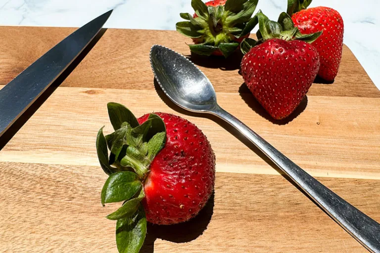 strawberries and grapefruit spoon.