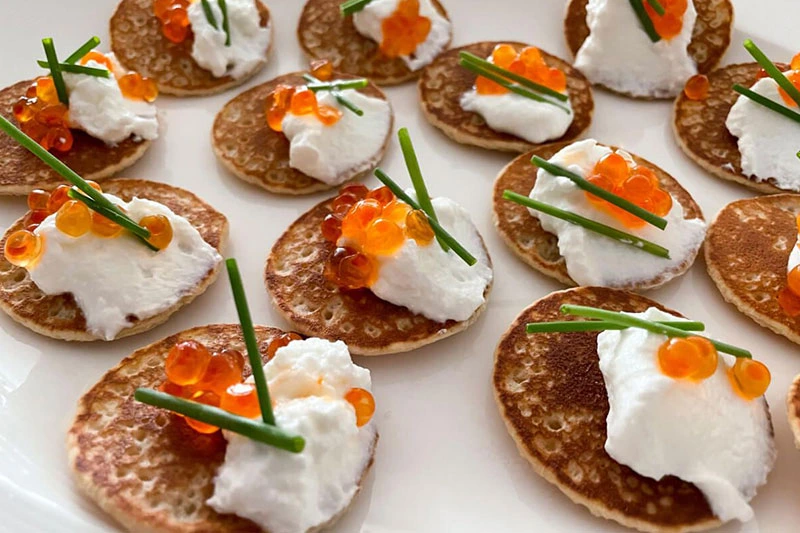 Blini with Fat-Free Greek Yogurt, Salmon Roe & Chives