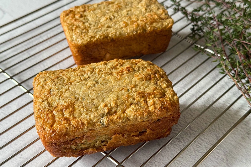 baked cottage cheese bread with oatmeal.