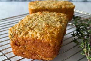 baked cottage cheese bread with oatmeal.