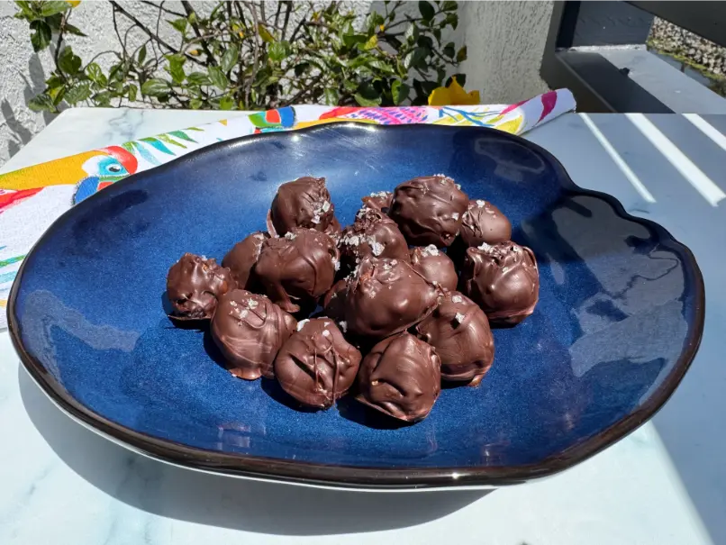 plate of sugar free chocolate peanut butter balls.