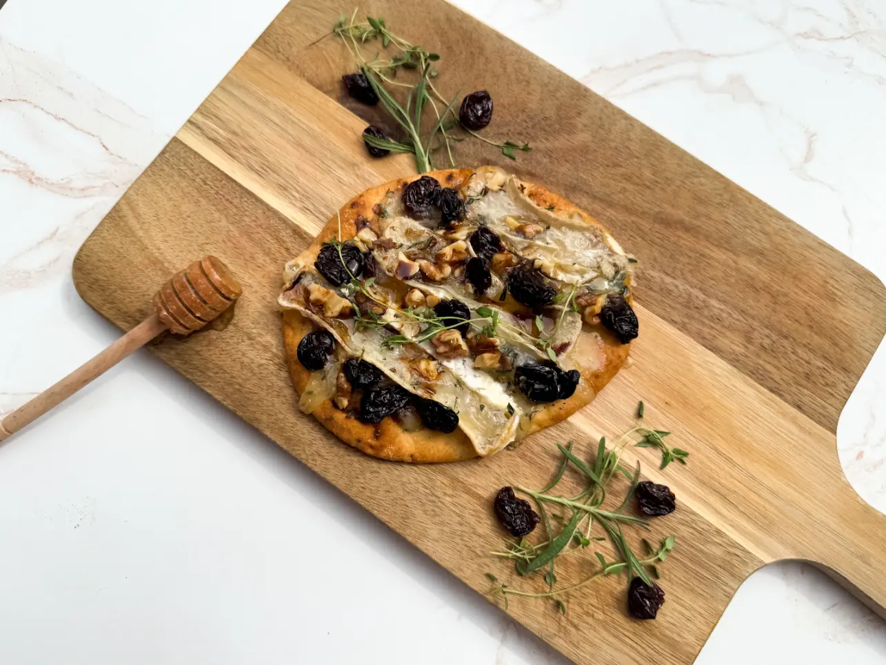 cherry-brie-honey-walnut-flatbread.